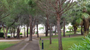 Très beau T3 dans résidence avec piscine à 5 min à pied de la plage et commerces